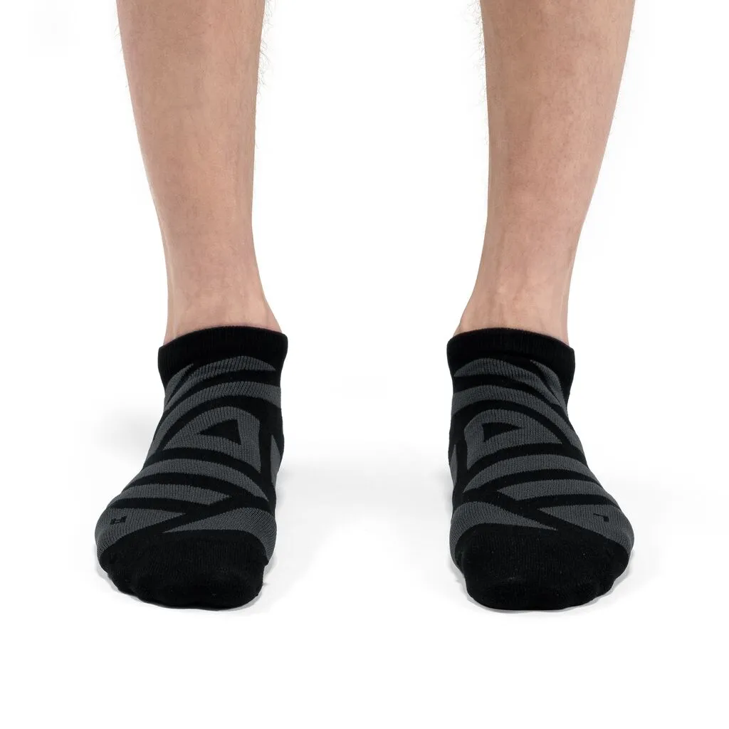 On Running Low Sock (Mens) - Black/Shadow