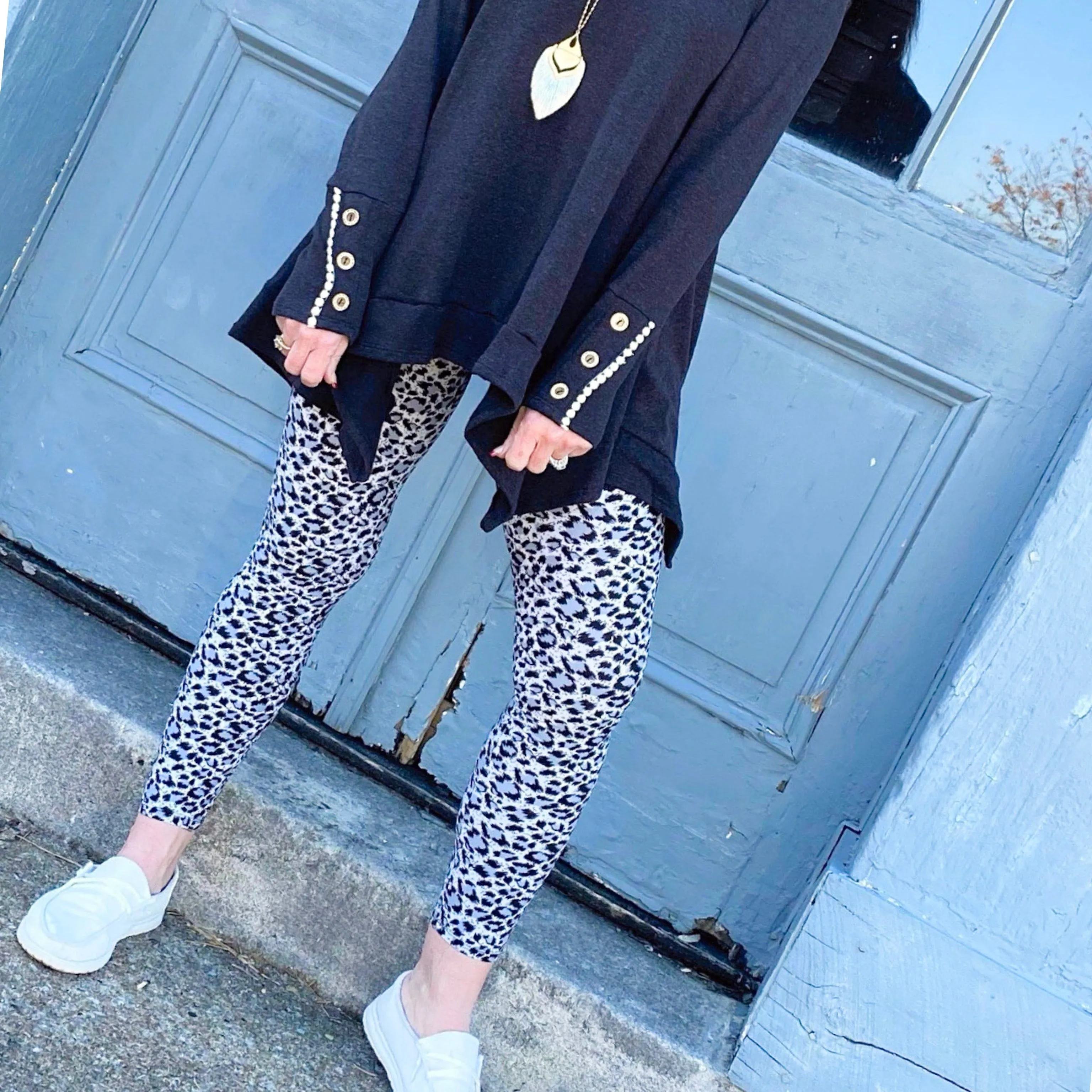 Snow Leopard Leggings